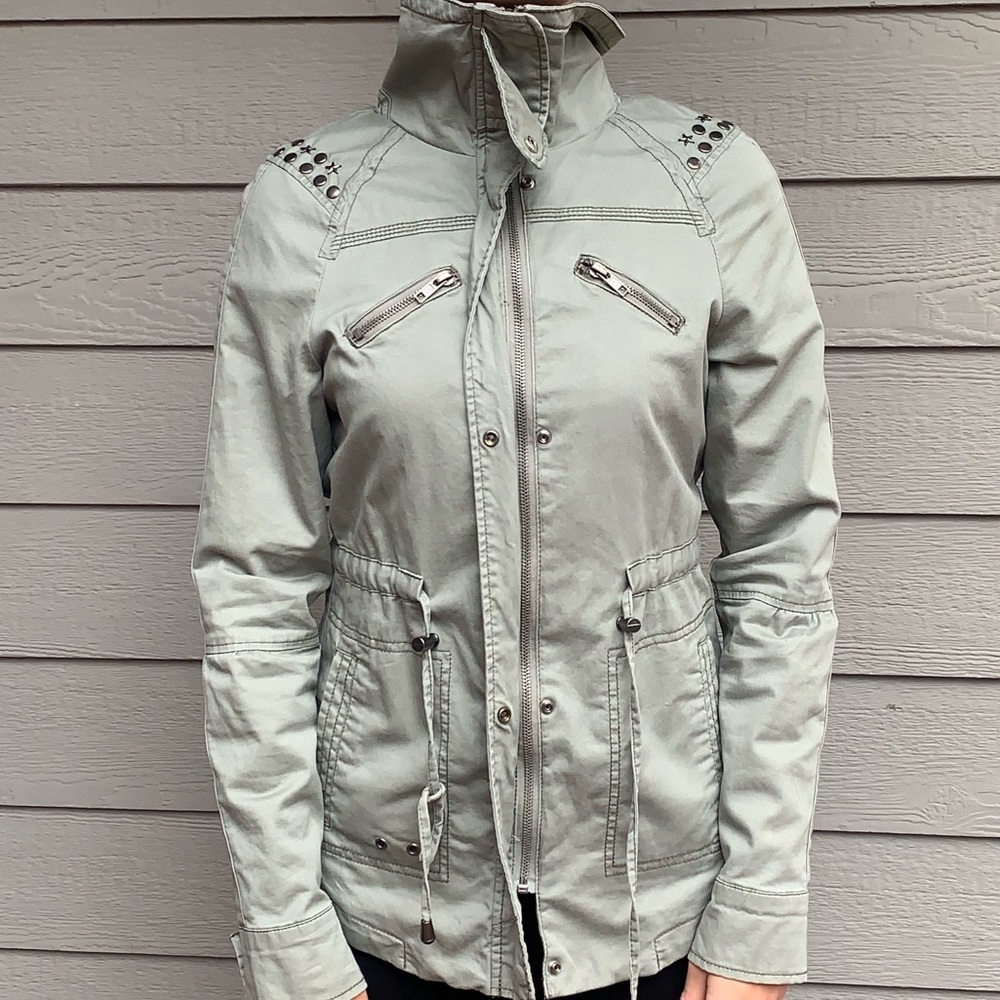 Studded Star Utility Jacket with Drawstring - Picture 5 of 12